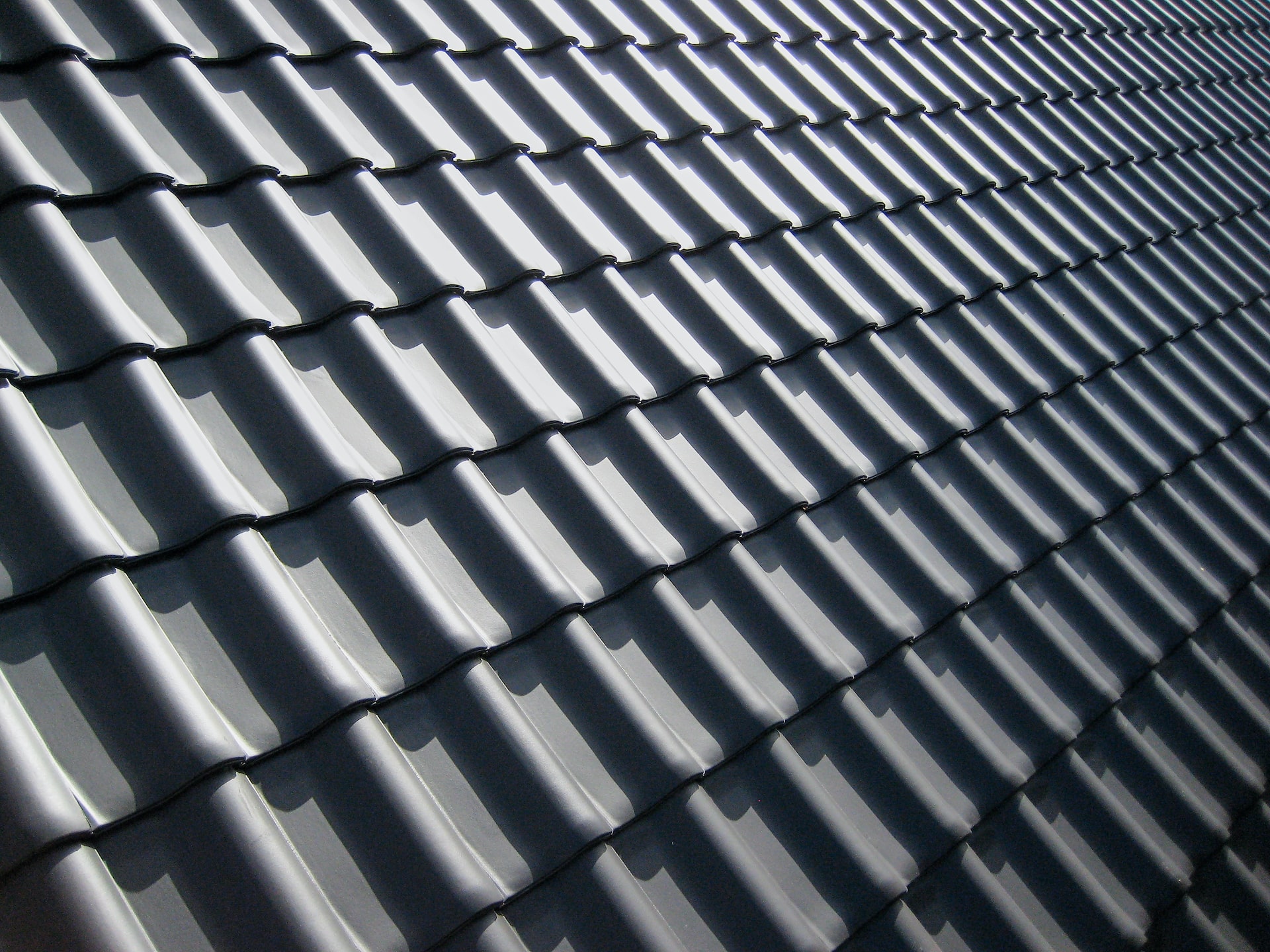 Read more about the article 5 Easy Tips & Tricks to Extend Your Roof’s Lifespan