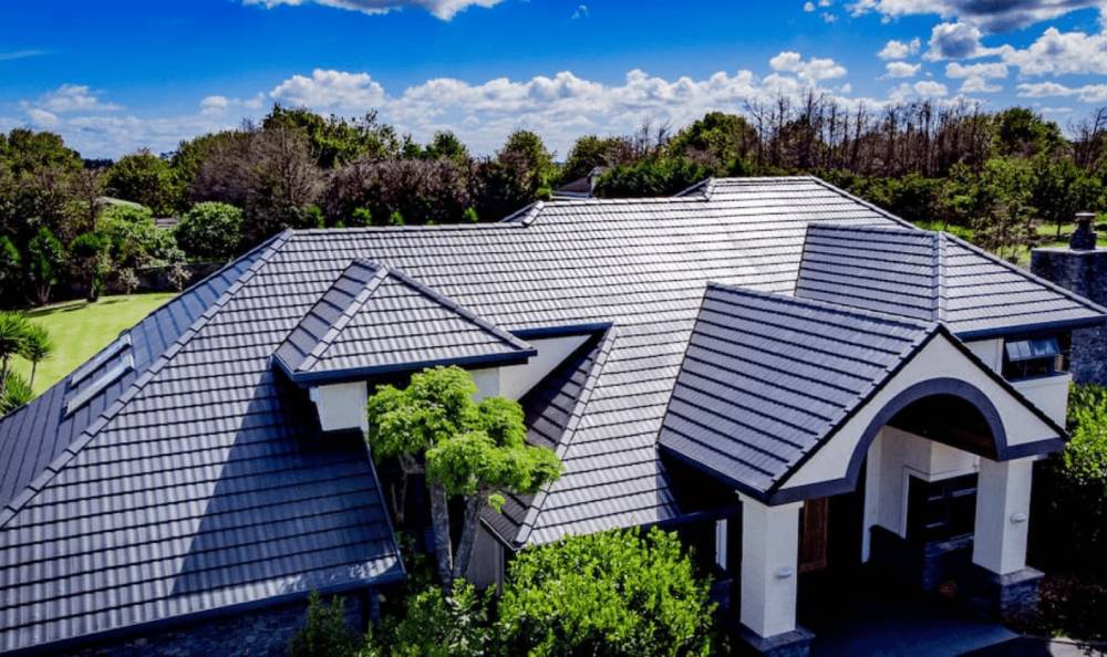 Read more about the article DIY Roof Painting vs. Hiring Professionals: What’s Best for Your Brisbane Home?
